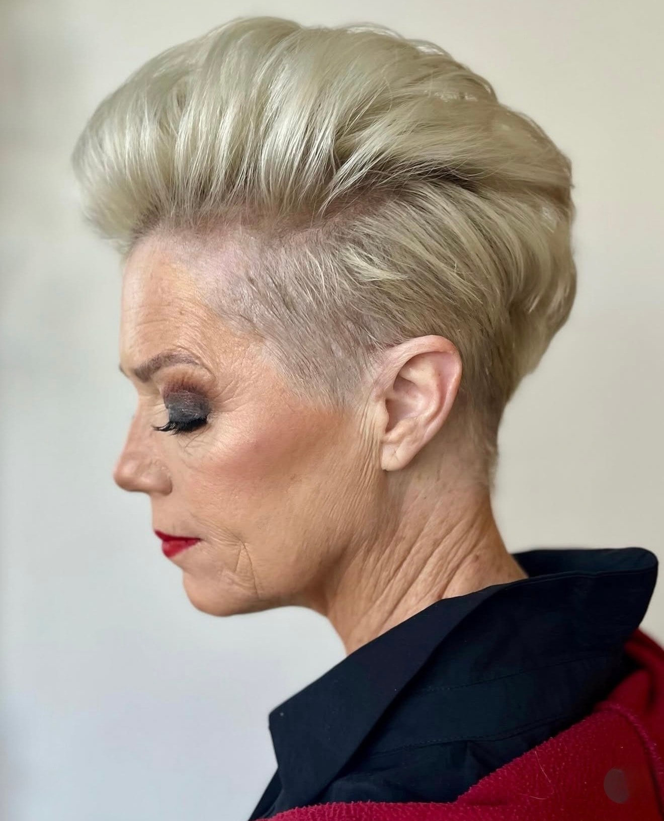 Silver pixie cut styled with glasses — Salon Fiorella